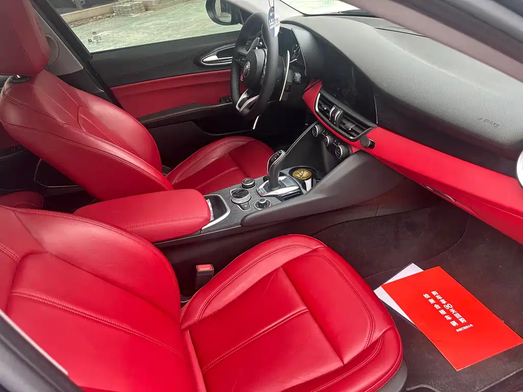 Alfa Romeo Giulia — миниатюра 8