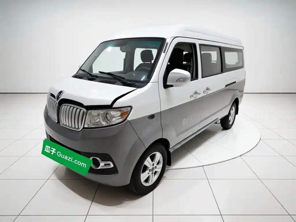 Jinbei Hiace X30L CNG