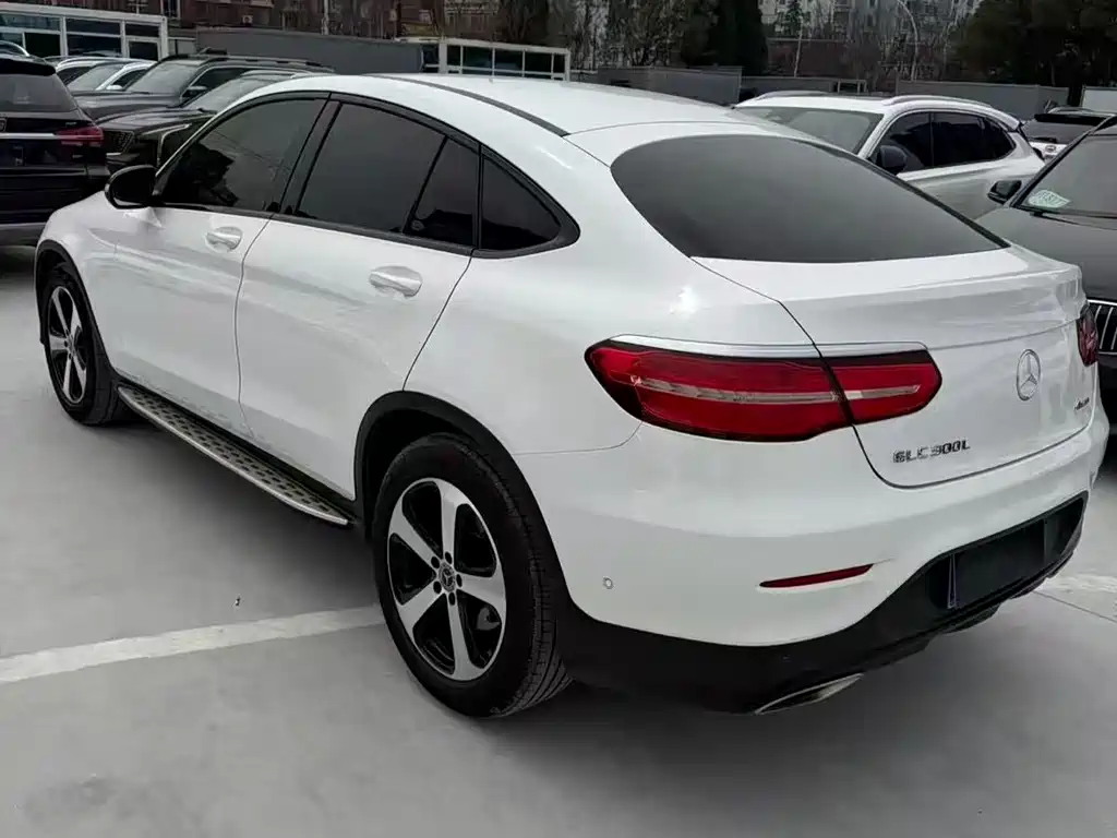 Mercedes-Benz GLC 2019 GLC 200 4MATIC SUV