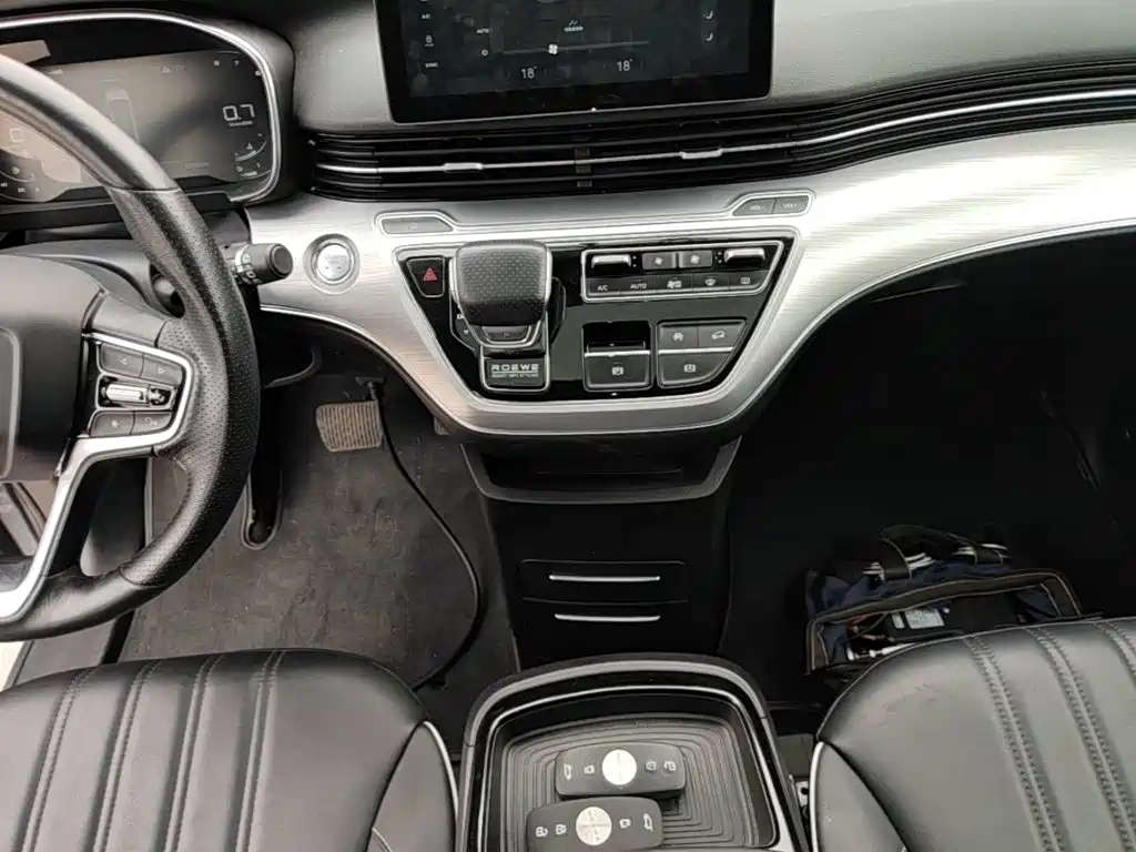Roewe iMAX8 — миниатюра 14