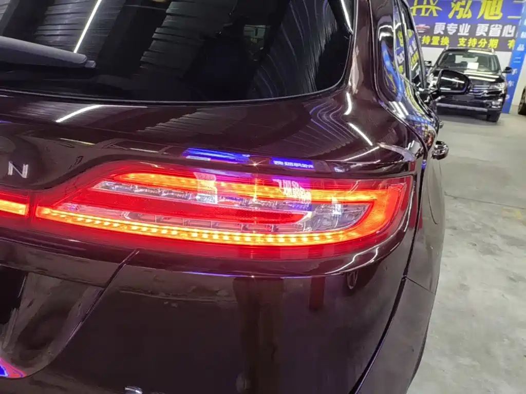 Lincoln MKC — миниатюра 8