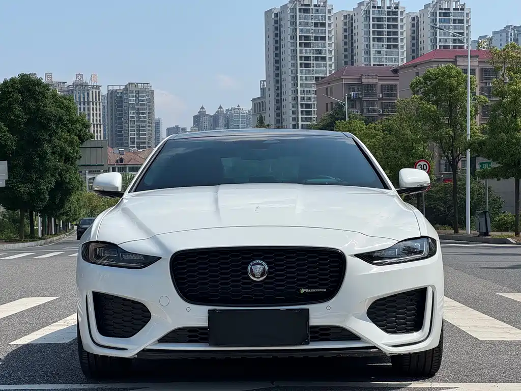 Jaguar XEL 2022