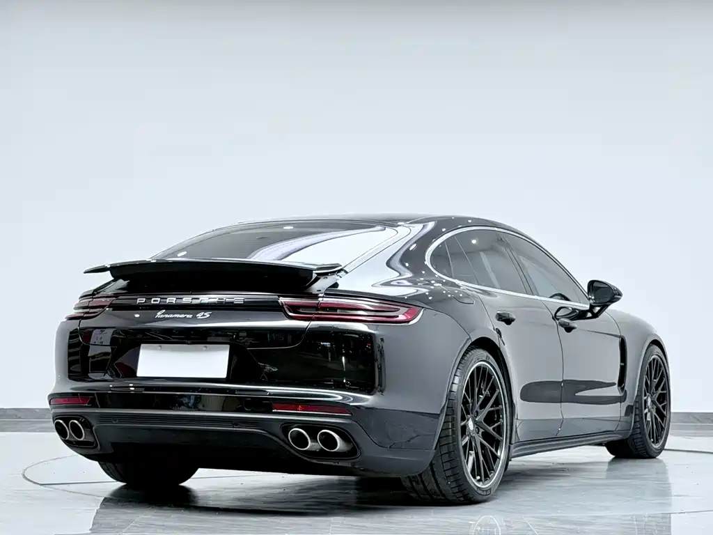 Porsche Panamera — миниатюра 7