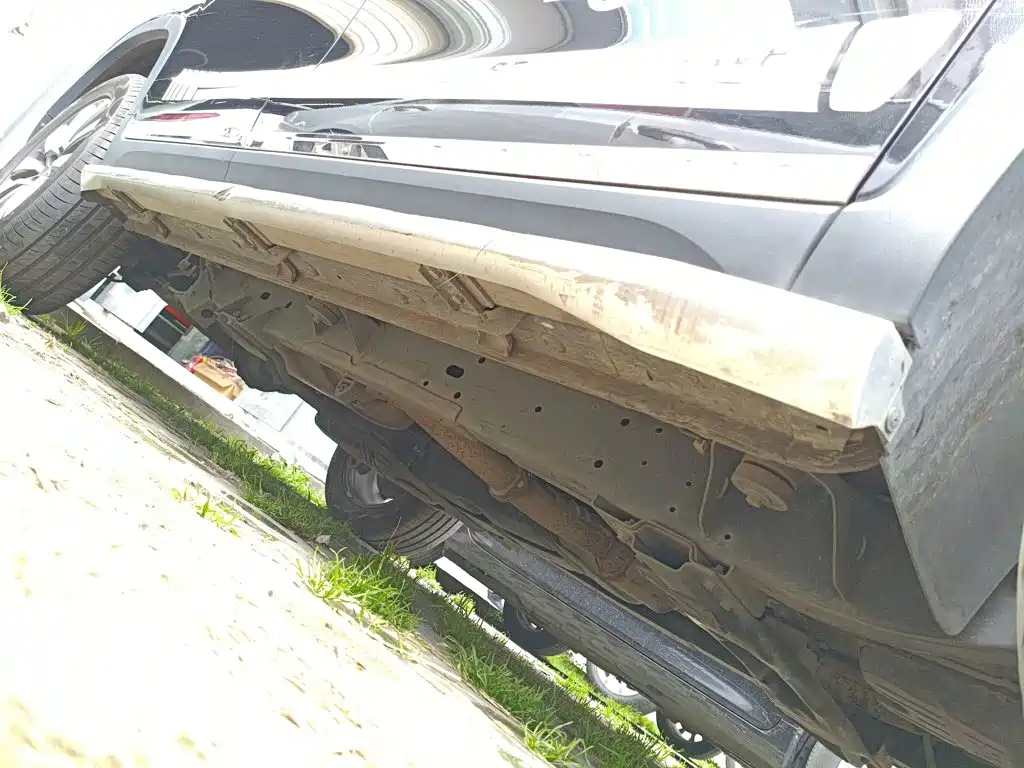 Roewe RX8 — миниатюра 21