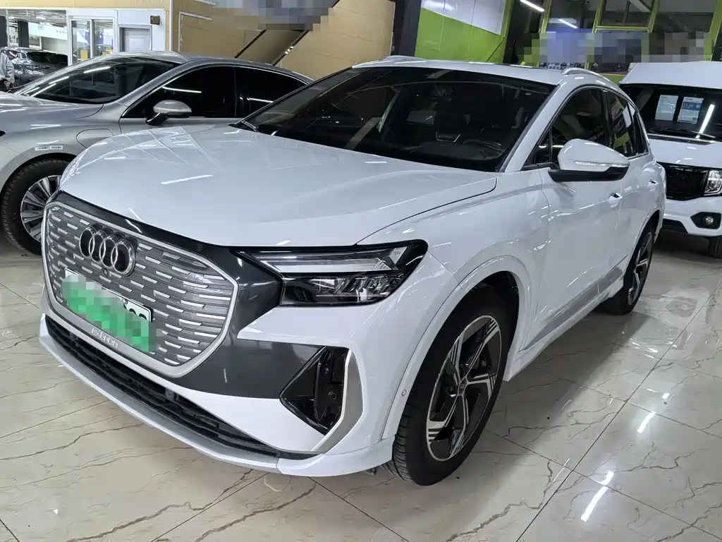Audi Q4 e-tron 2023