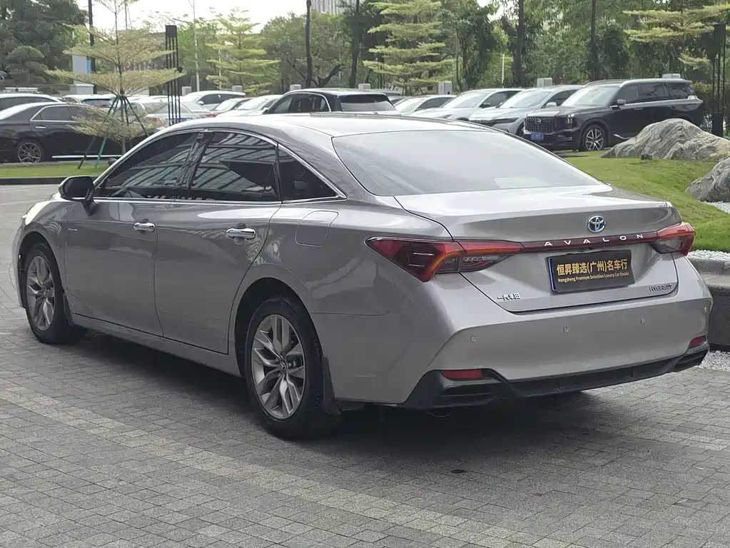 Toyota Avalon 2019 2.5L Luxury V