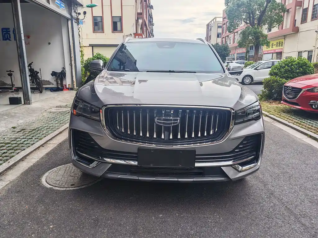 Geely Xingyue L — миниатюра 2