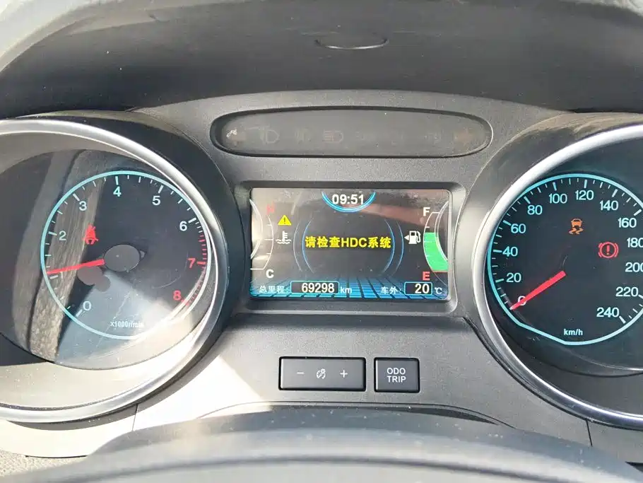 BYD Yuan — миниатюра 14