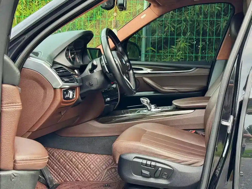 BMW X5 (Import) — миниатюра 7