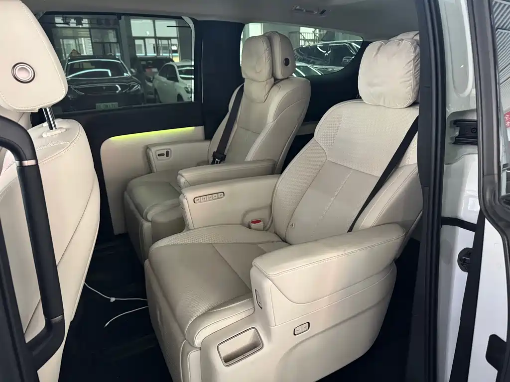 Li Auto Li MEGA — миниатюра 5