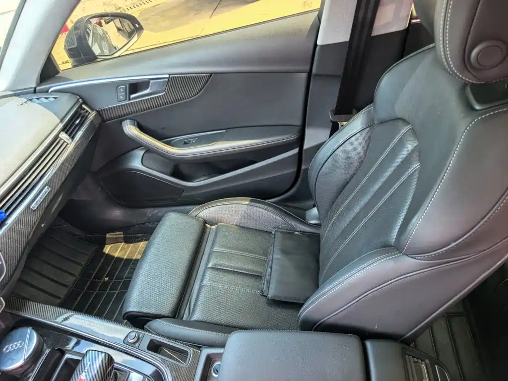 Audi A4L — миниатюра 10