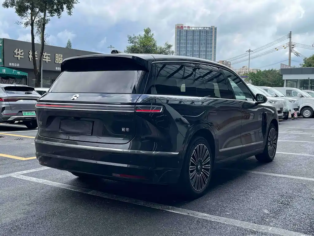 NIO ES8 2026 мест Executive Luxury