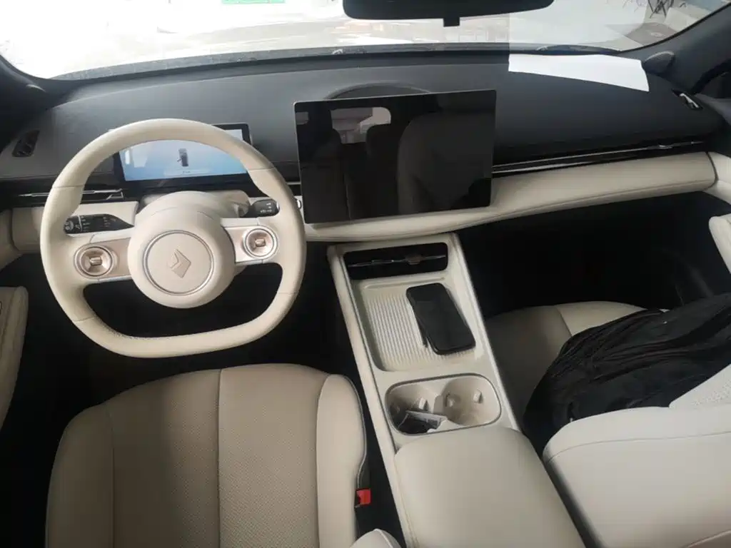 Baojun Yunhai — миниатюра 10