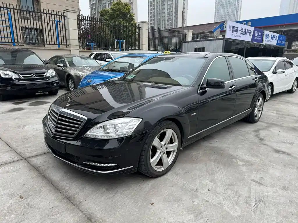 Mercedes-Benz S-Class 2013