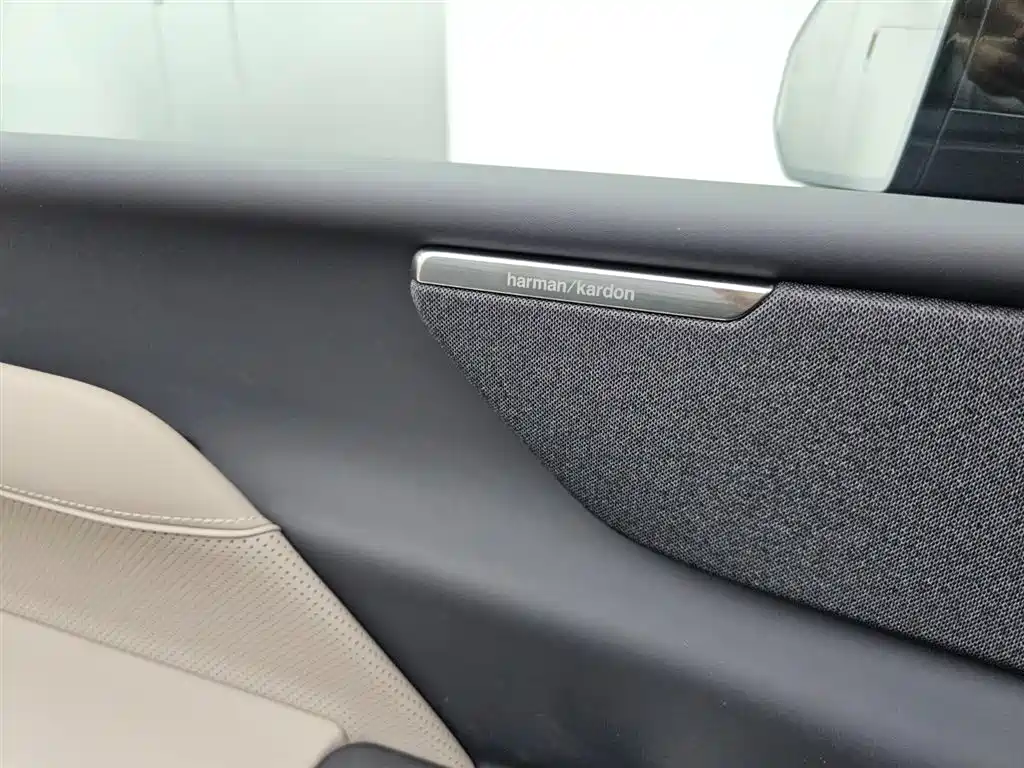 Volvo XC70 2026 Ultra