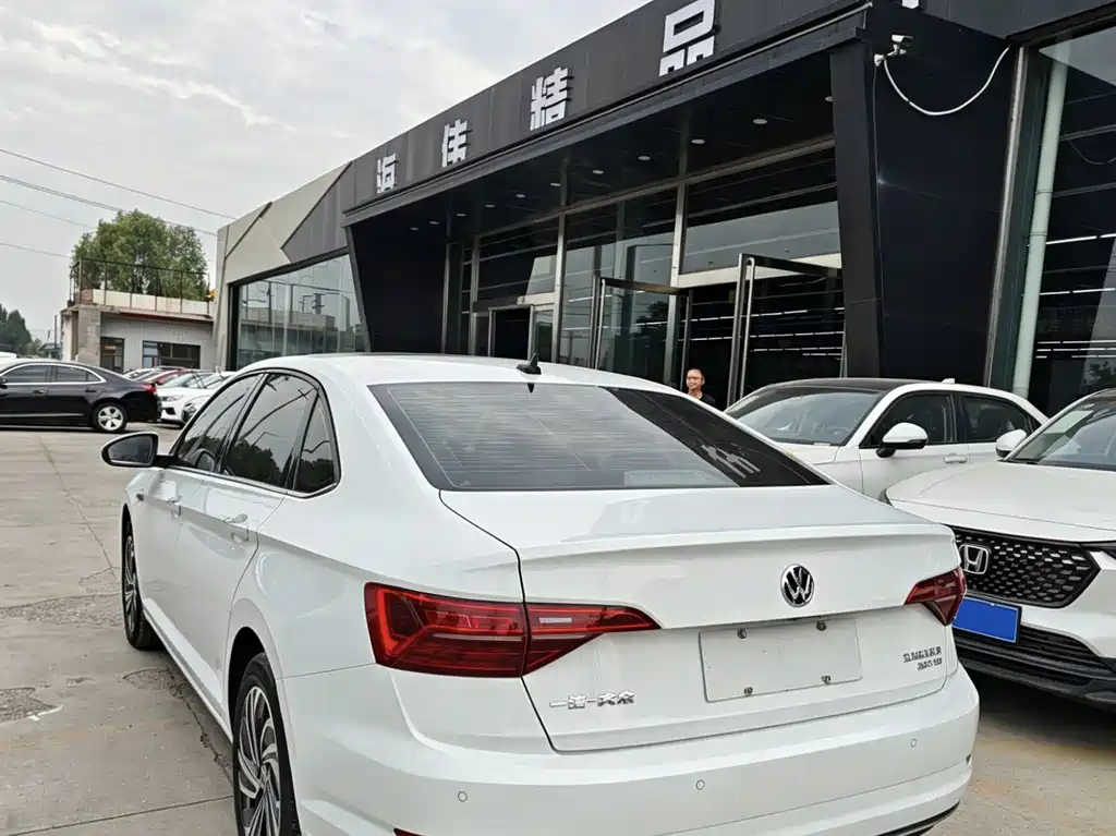 Volkswagen Sagitar 2022 280TSI DSG