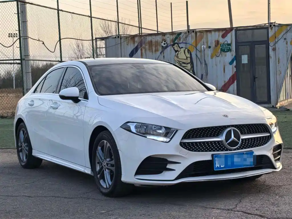 MERCEDES-BENZ A CLASS