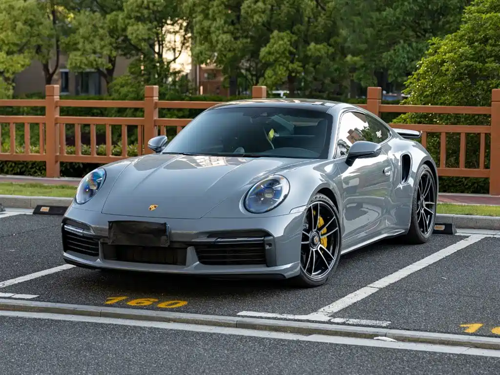 Porsche 911 2023
