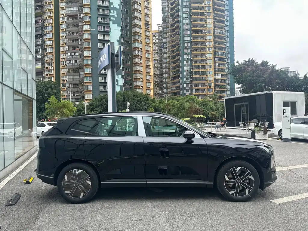 Volvo XC70 PHEV — миниатюра 4