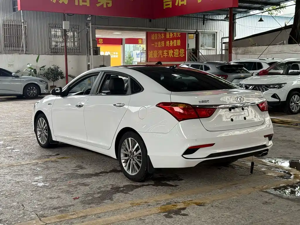 Hyundai Mistra - фото 9