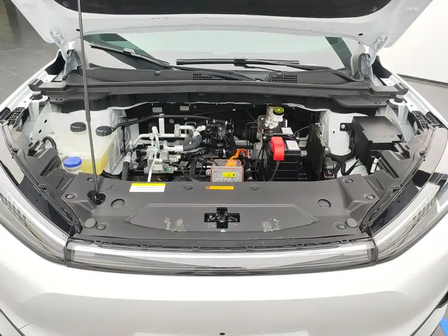 Dongfeng L7 2025 430