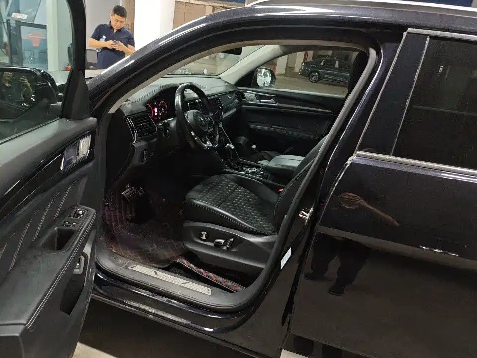 Volkswagen Teramont — миниатюра 3