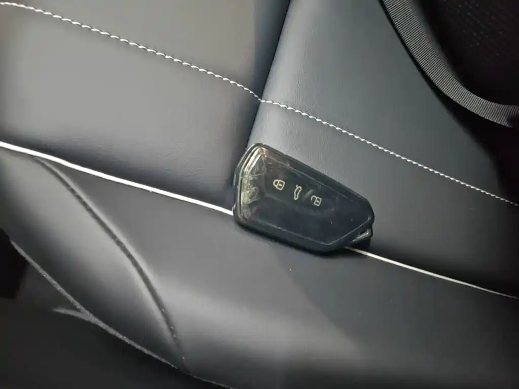Volkswagen ID.4 X — миниатюра 9