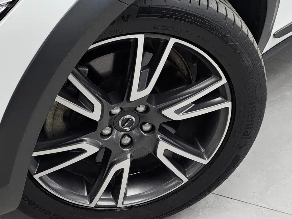 Volvo V90 2017 Cross Country T5 AWD