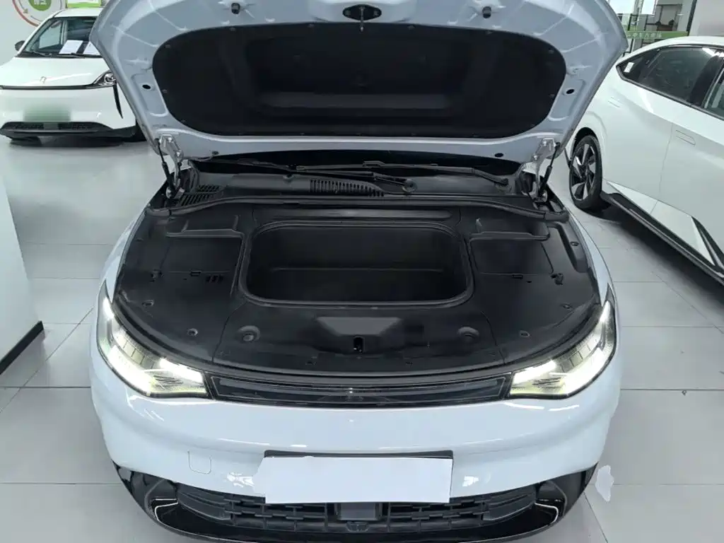 Leapmotor Leapmotor C01 — миниатюра 20