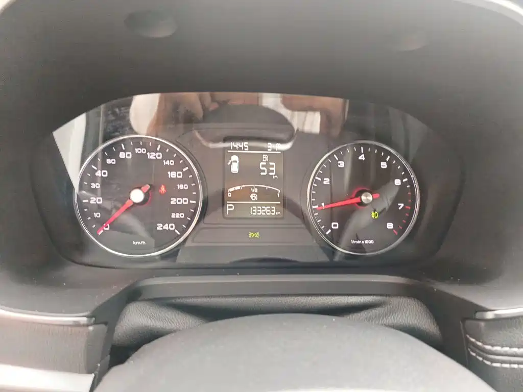 Roewe RX5 — миниатюра 12