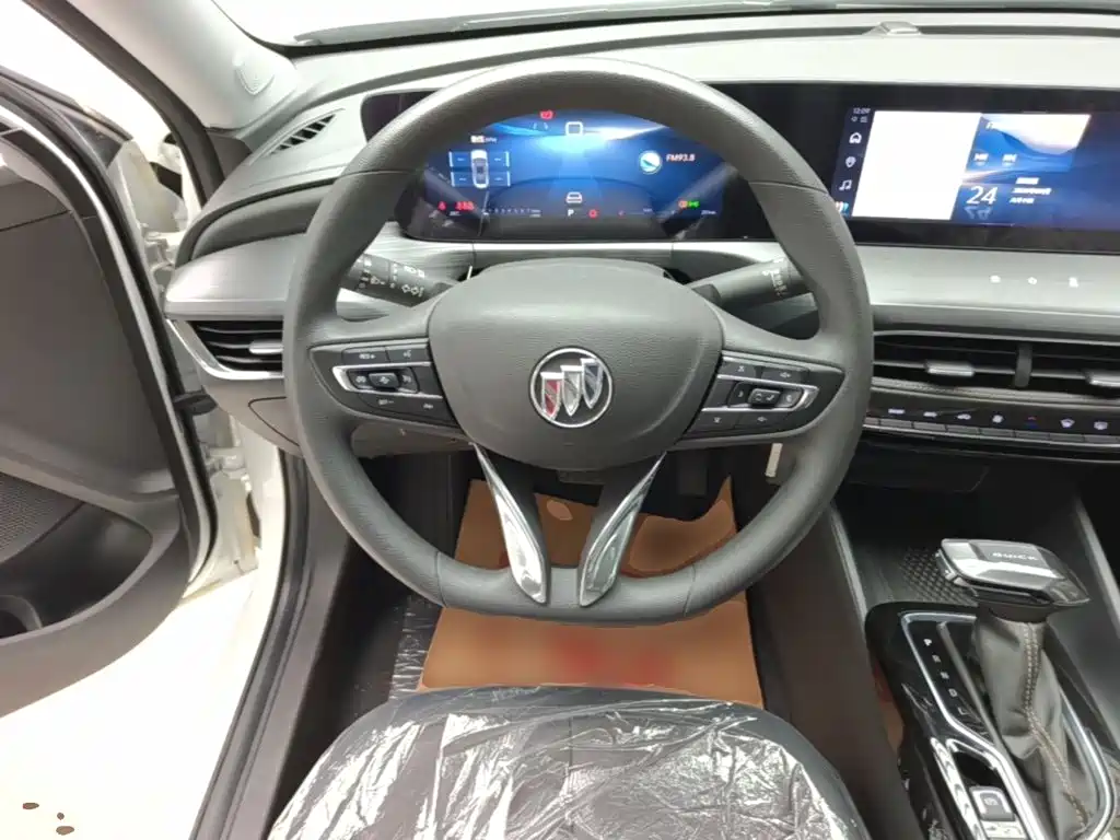 Buick Verano — миниатюра 11