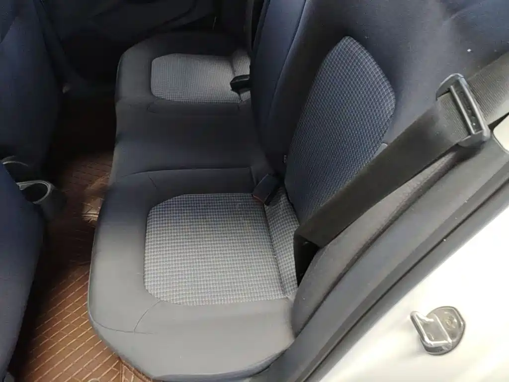 Volkswagen Santana — миниатюра 17
