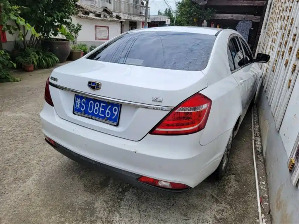 Geely Emgrand 2016 1.5L MT