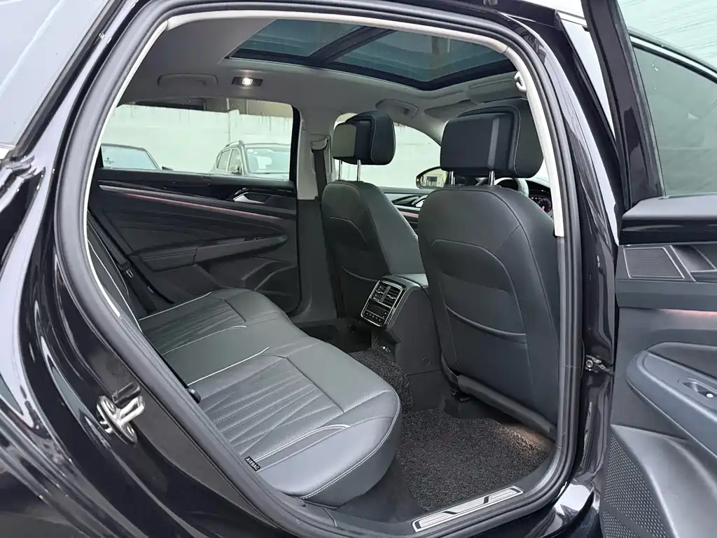 Volkswagen Passat — миниатюра 26