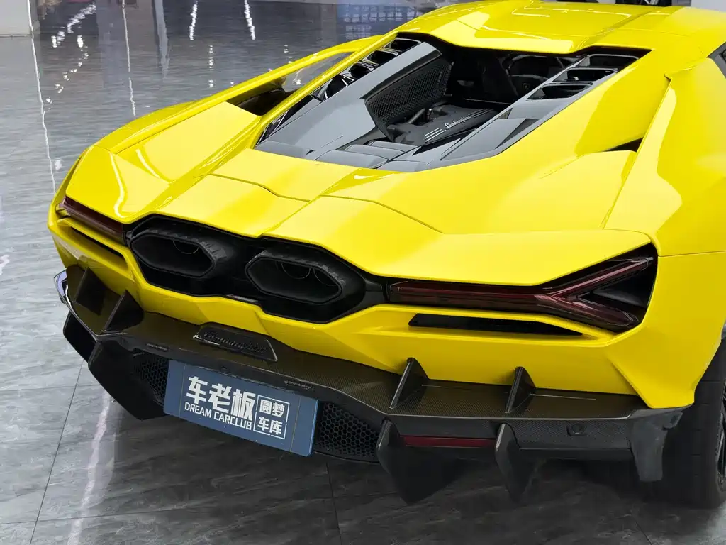 Lamborghini Revuelto — миниатюра 37