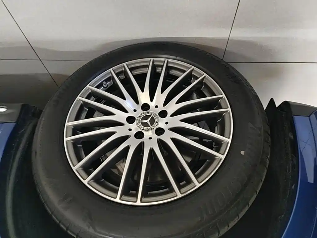 Mercedes-Benz GLC — миниатюра 23