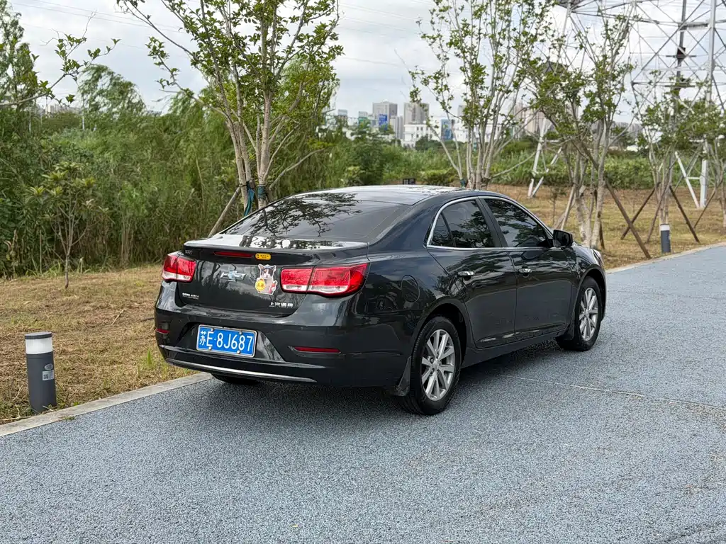 Chevrolet Malibu — миниатюра 10