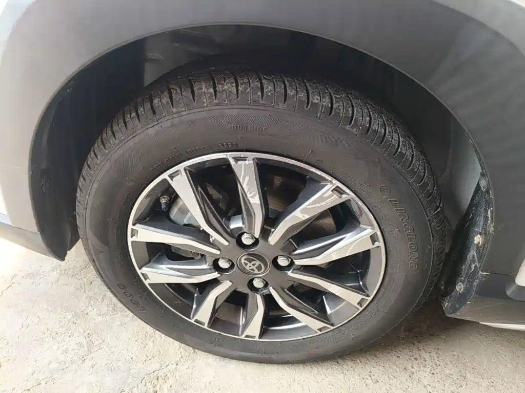Toyota Yaris L — миниатюра 23