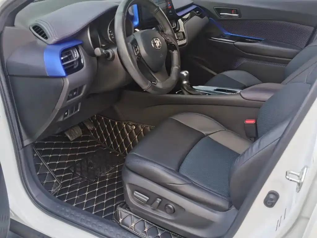 Toyota C-HR — миниатюра 6