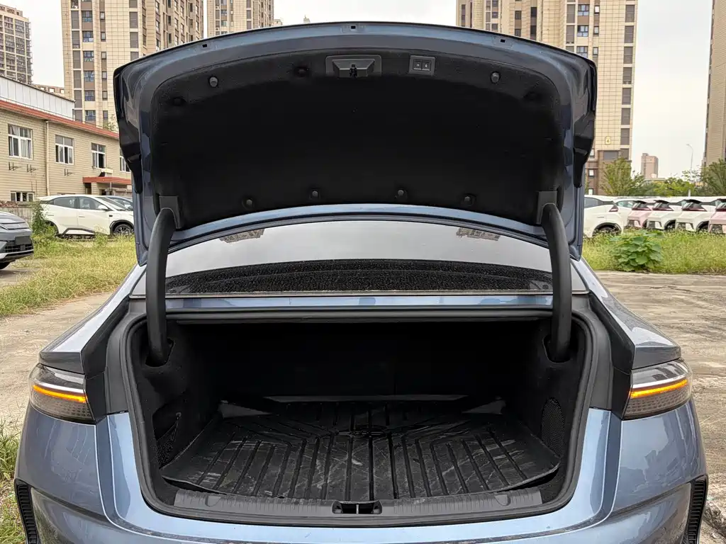 BYD Seal — миниатюра 13