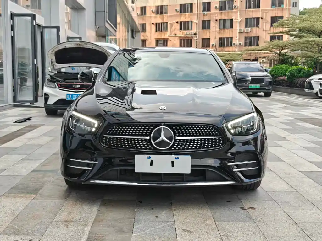 Mercedes-Benz E-Class — миниатюра 18