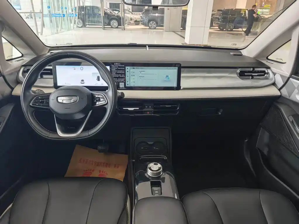 Geely E Firefly E 2023 401KM 5 мест
