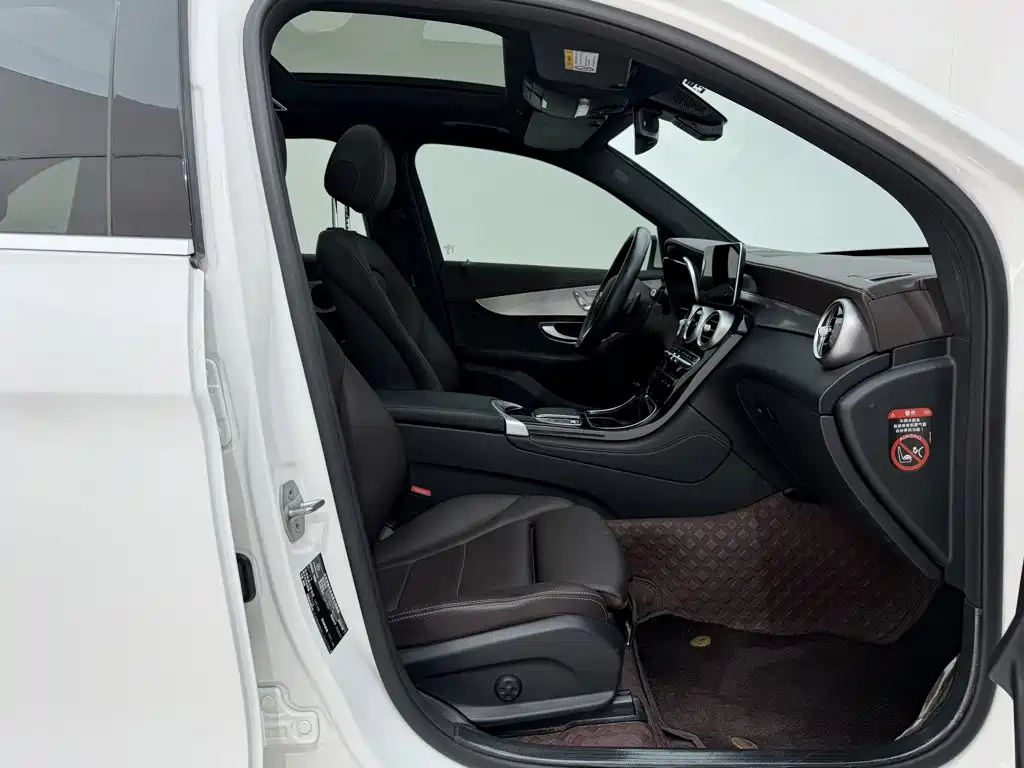 Mercedes-Benz GLC — миниатюра 16