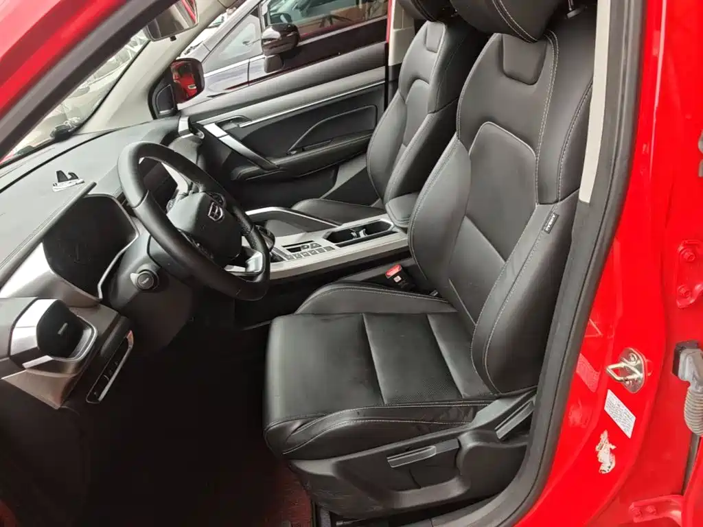 Geely Binyue — миниатюра 15
