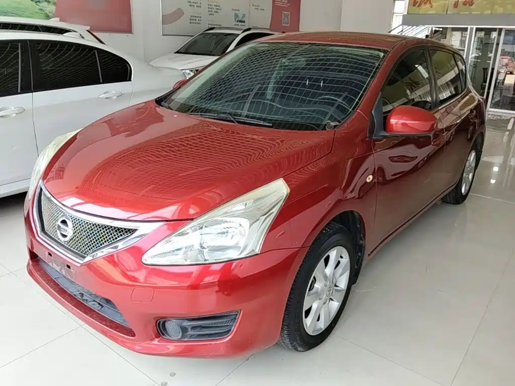 Nissan Tiida — миниатюра 2