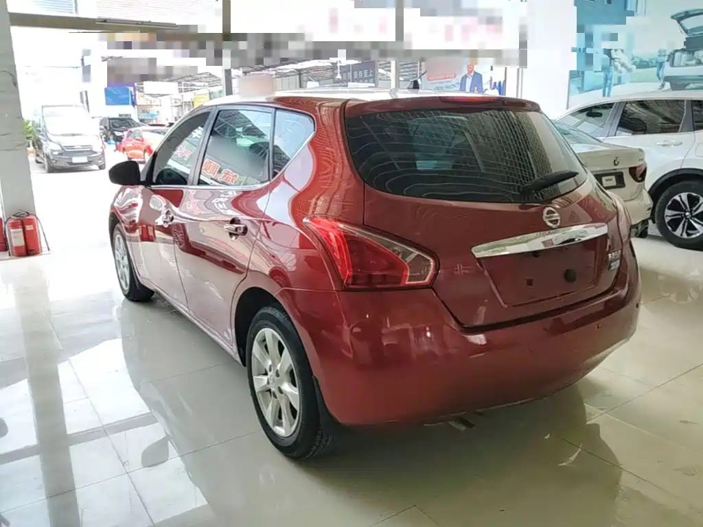 Nissan Tiida — миниатюра 5