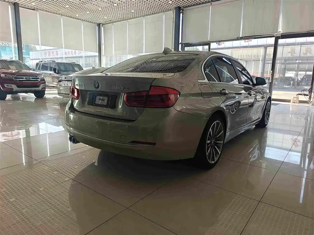 BMW 3 Series — миниатюра 4