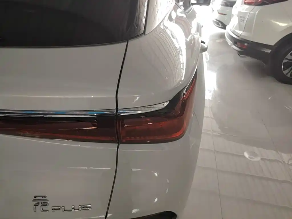 BYD Yuan Plus — миниатюра 8
