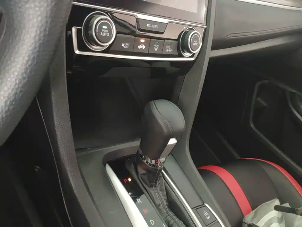 Honda Civic — миниатюра 14