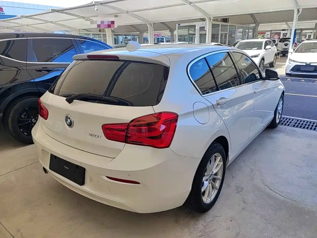 BMW 1 Series (Import) — миниатюра 7